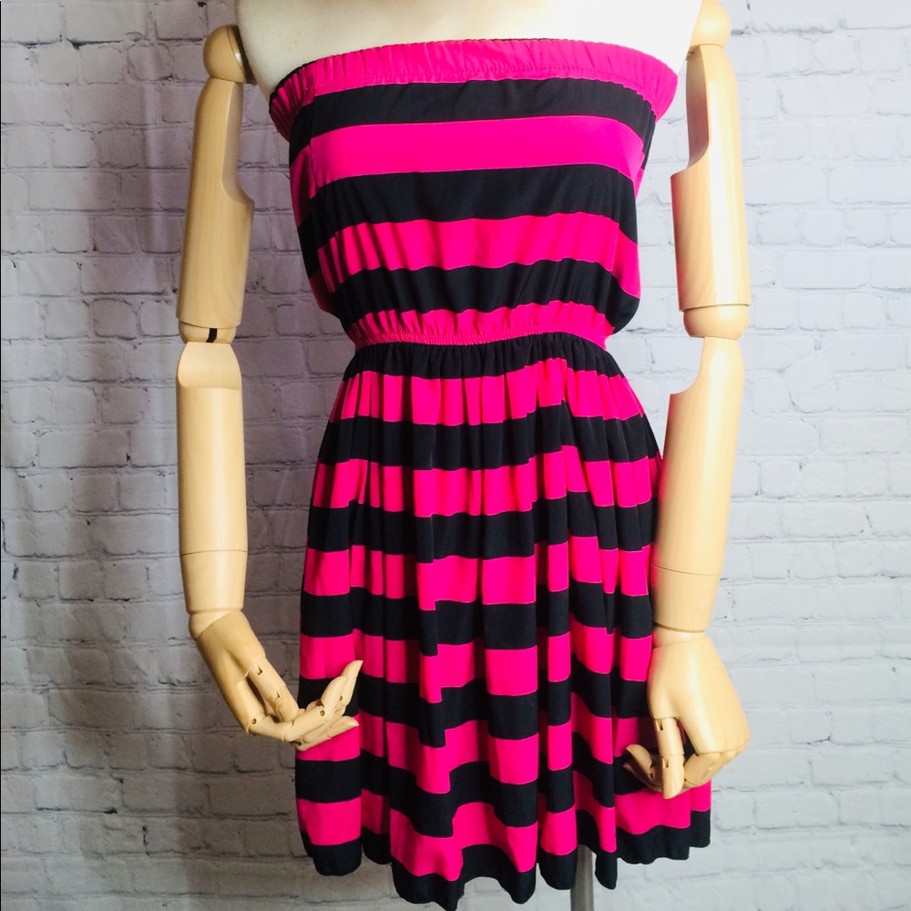 Strapless dress
